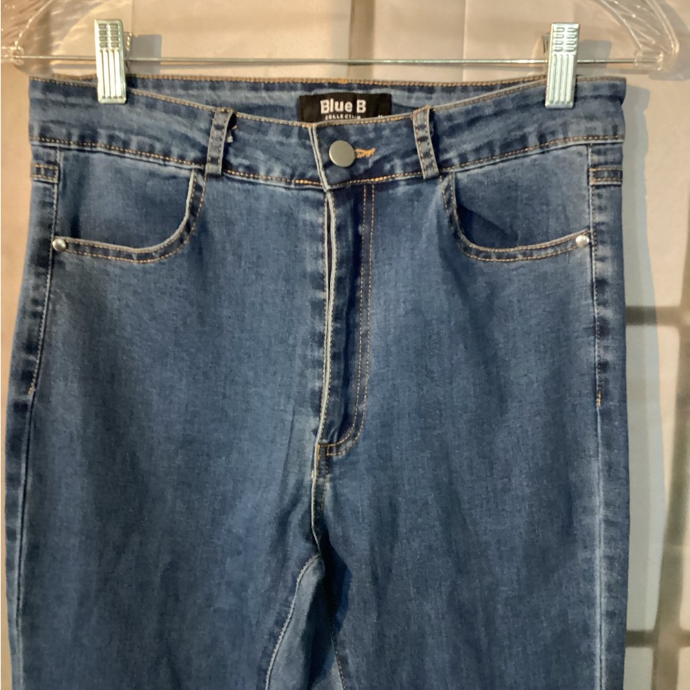 Classic Blue B Collection Retro Bell Bottom Jeans Sz Medium - Picture 2 of 11